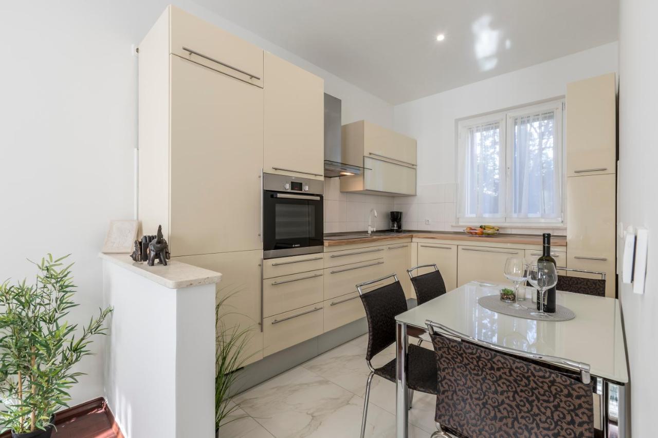 Villa Meri Very Central And Beautiful Apartment Split Bagian luar foto
