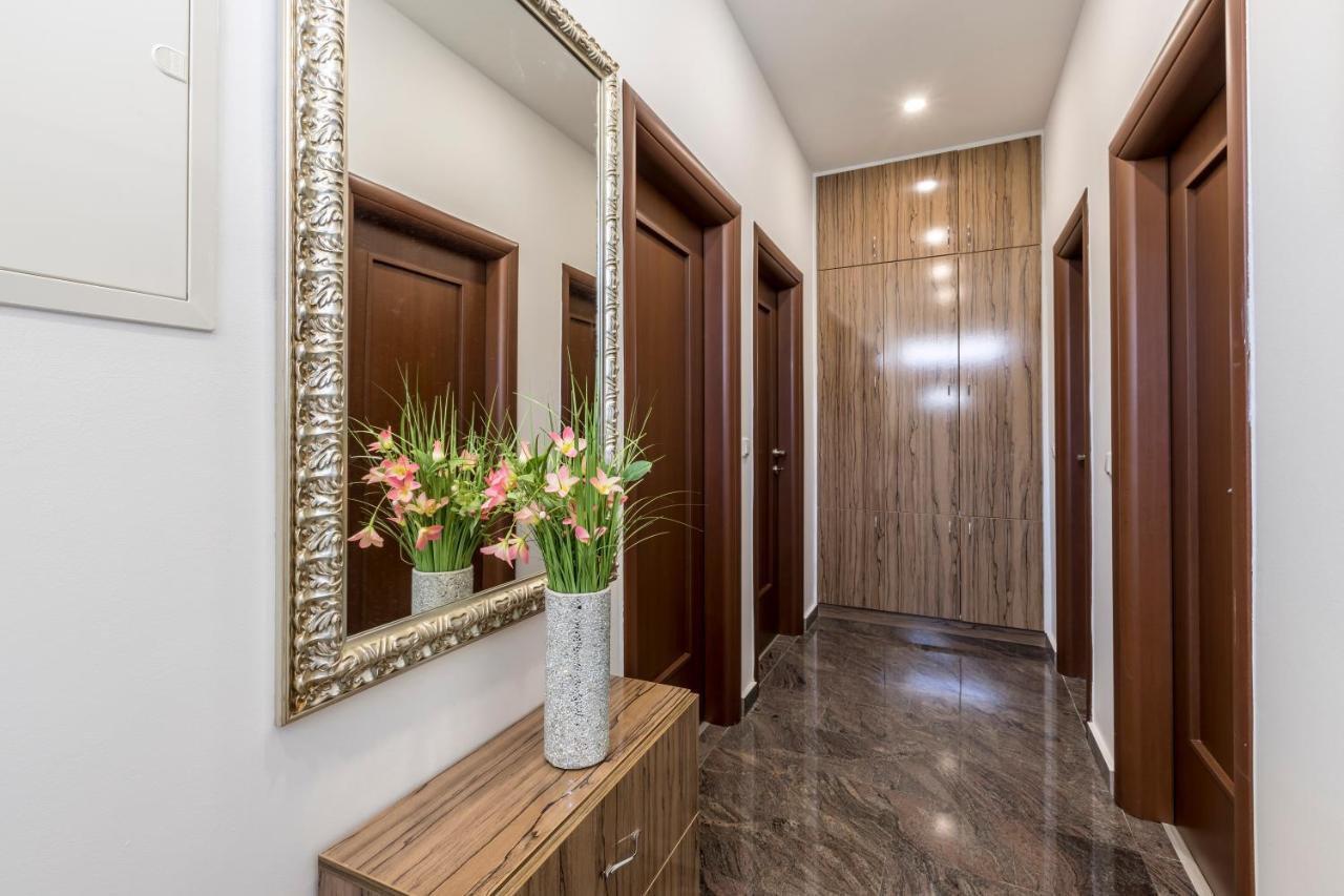 Villa Meri Very Central And Beautiful Apartment Split Bagian luar foto